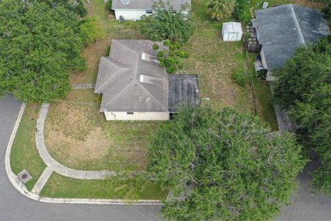 Casa en venta en Tampa, Florida, 4 dormitorios, 103.68 m2 № 1910665 - foto 3