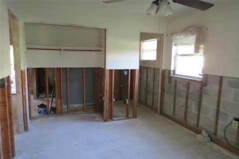 Casa en venta en Tampa, Florida, 4 dormitorios, 103.68 m2 № 1910665 - foto 25
