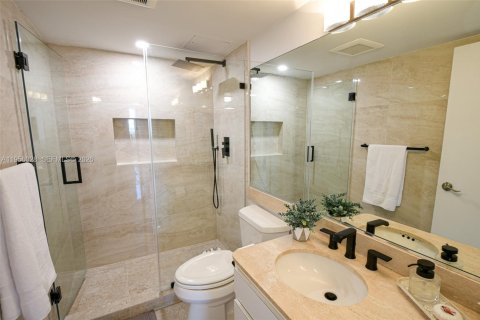 Condominio en alquiler en Key Biscayne, Florida, 2 dormitorios, 142.33 m2 № 2011118 - foto 12