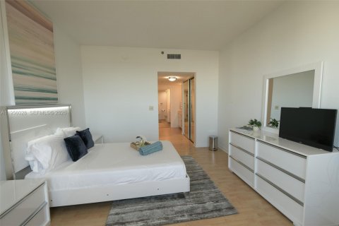 Condominio en alquiler en Key Biscayne, Florida, 2 dormitorios, 142.33 m2 № 2011118 - foto 6