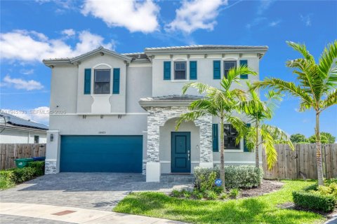 House in Homestead, Florida 5 bedrooms, 302.12 sq.m. № 2001469 - photo 3