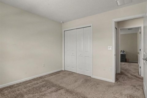 Villa ou maison à vendre à Kissimmee, Floride: 5 chambres, 270.81 m2 № 2342425 - photo 20