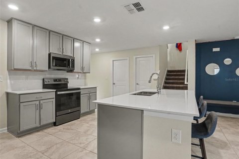 Villa ou maison à vendre à Kissimmee, Floride: 5 chambres, 270.81 m2 № 2342425 - photo 7