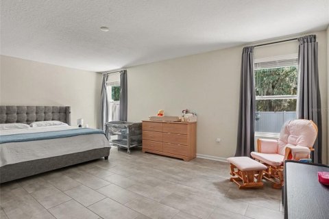 Villa ou maison à vendre à Kissimmee, Floride: 5 chambres, 270.81 m2 № 2342425 - photo 15