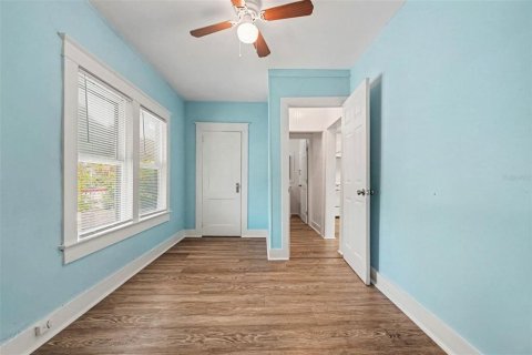 Propiedad comercial en venta en Daytona Beach, Florida, 44.59 m2 № 2424125 - foto 9