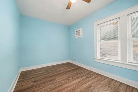Propiedad comercial en venta en Daytona Beach, Florida, 44.59 m2 № 2424125 - foto 8