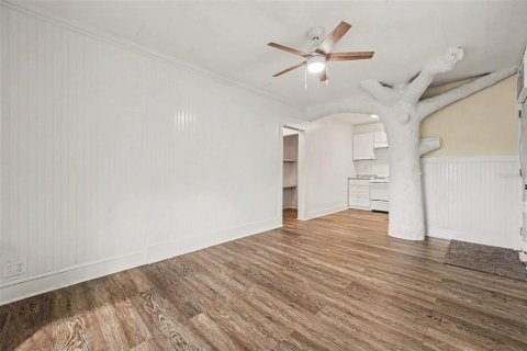 Propiedad comercial en venta en Daytona Beach, Florida, 44.59 m2 № 2424125 - foto 24