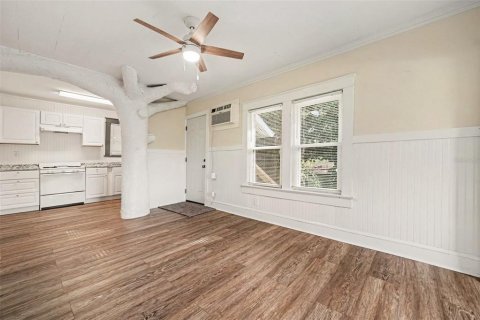 Propiedad comercial en venta en Daytona Beach, Florida, 44.59 m2 № 2424125 - foto 23