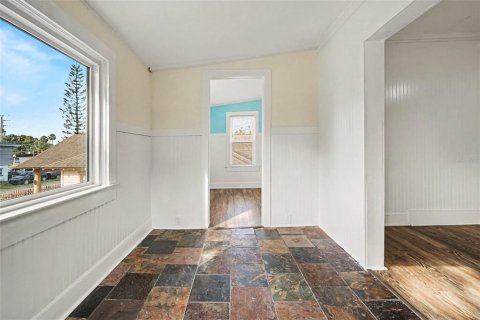 Propiedad comercial en venta en Daytona Beach, Florida, 44.59 m2 № 2424125 - foto 25