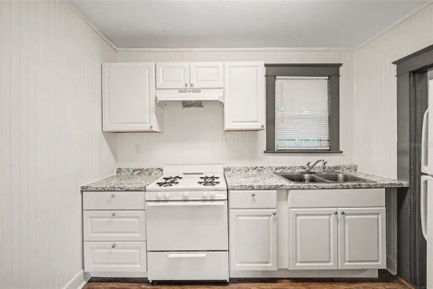 Propiedad comercial en venta en Daytona Beach, Florida, 44.59 m2 № 2424125 - foto 2
