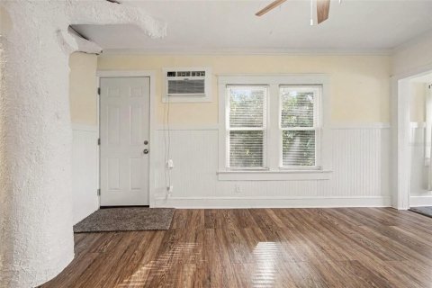 Propiedad comercial en venta en Daytona Beach, Florida, 44.59 m2 № 2424125 - foto 19