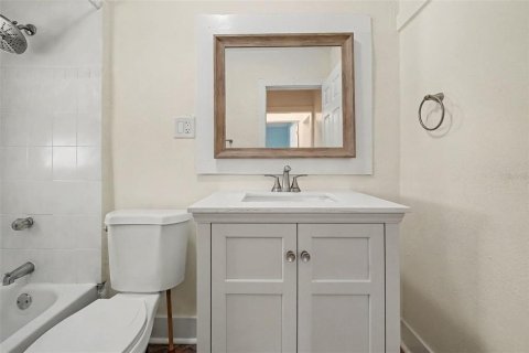 Propiedad comercial en venta en Daytona Beach, Florida, 44.59 m2 № 2424125 - foto 14