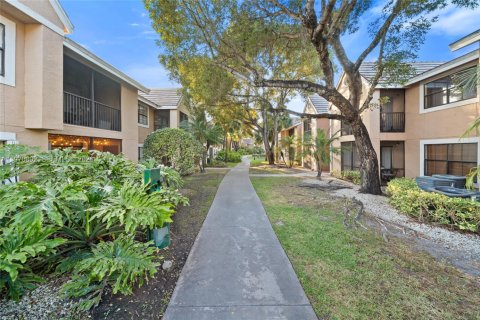 Condominio en venta en Miami, Florida, 1 dormitorio, 60.48 m2 № 2032710 - foto 24