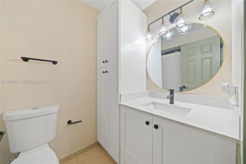 Condominio en venta en Miami, Florida, 1 dormitorio, 60.48 m2 № 2032710 - foto 18