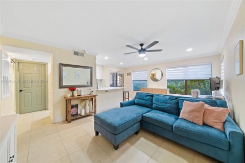 Condominio en venta en Miami, Florida, 1 dormitorio, 60.48 m2 № 2032710 - foto 4