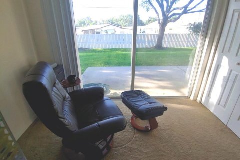 Villa ou maison à louer à Palmetto, Floride: 3 chambres, 126.07 m2 № 2155850 - photo 7