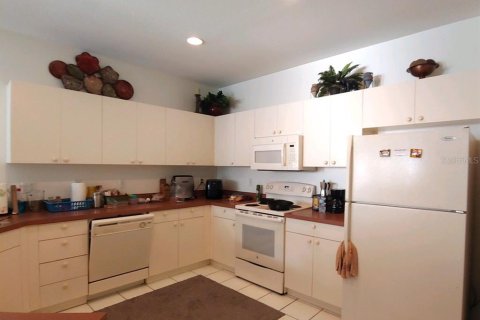 Villa ou maison à louer à Palmetto, Floride: 3 chambres, 126.07 m2 № 2155850 - photo 3