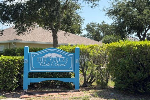 Villa ou maison à louer à Palmetto, Floride: 3 chambres, 126.07 m2 № 2155850 - photo 11