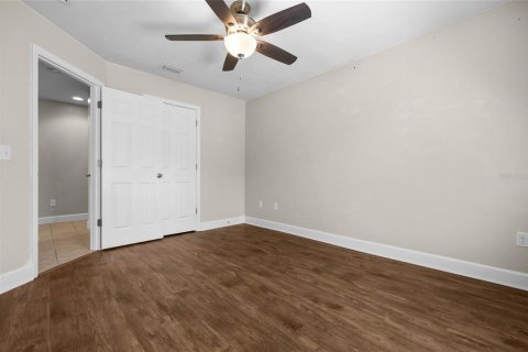 Casa en venta en Alachua, Florida, 4 dormitorios, 203.18 m2 № 1822660 - foto 29