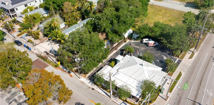 Propiedad comercial en Fort Lauderdale, Florida 185.43 m2 № 1222674