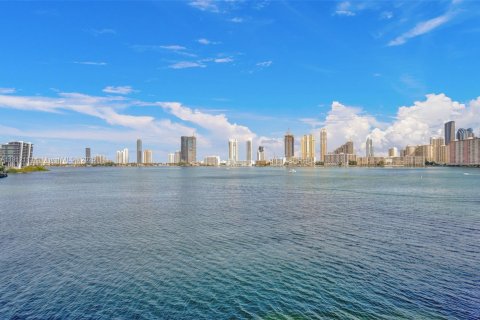 Copropriété à louer à Aventura, Floride: 2 chambres, 141.21 m2 № 1966810 - photo 10