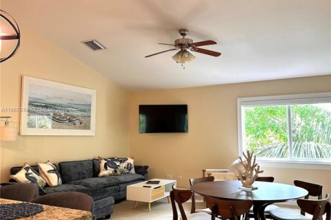 Casa en venta en Key Largo, Florida, 3 dormitorios, 123.84 m2 № 2032514 - foto 8