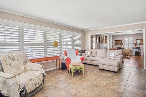 Casa en venta en Leesburg, Florida, 4 dormitorios, 210.24 m2 № 2383492 - foto 3