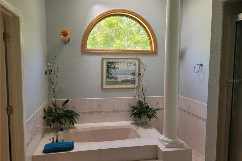 House in Kissimmee, Florida 5 bedrooms, 352.66 sq.m. № 2139831 - photo 16