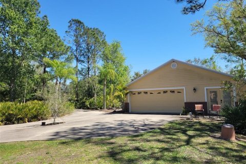 House in Kissimmee, Florida 5 bedrooms, 352.66 sq.m. № 2139831 - photo 2
