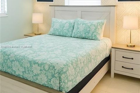 Propiedad comercial en venta en Naples, Florida № 1951521 - foto 8