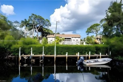 Propiedad comercial en venta en Naples, Florida № 1951521 - foto 30