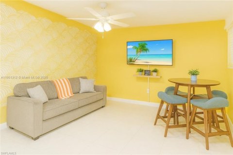 Propiedad comercial en venta en Naples, Florida № 1951521 - foto 17