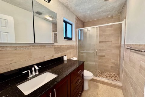 Villa ou maison à louer à Miami, Floride: 3 chambres, 148.55 m2 № 1976316 - photo 19