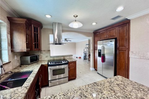 Villa ou maison à louer à Miami, Floride: 3 chambres, 148.55 m2 № 1976316 - photo 3