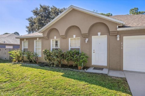 Villa ou maison à vendre à Palm Bay, Floride: 3 chambres, 179.49 m2 № 2388445 - photo 4