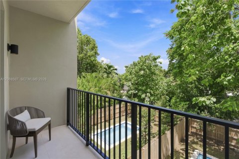Adosado en venta en Miami, Florida, 4 dormitorios № 2339884 - foto 28