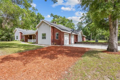 Casa en venta en Fort White, Florida, 4 dormitorios, 340.21 m2 № 1775686 - foto 9
