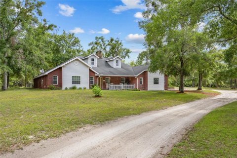 Casa en venta en Fort White, Florida, 4 dormitorios, 340.21 m2 № 1775686 - foto 11