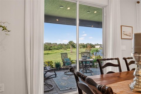 House in Lakewood Ranch, Florida 4 bedrooms, 220.18 sq.m. № 2321484 - photo 22