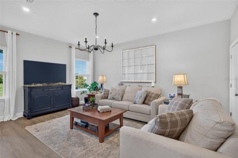 House in Lakewood Ranch, Florida 4 bedrooms, 220.18 sq.m. № 2321484 - photo 4