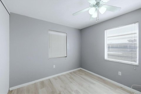 Casa en venta en Port Charlotte, Florida, 2 dormitorios, 83.33 m2 № 2201011 - foto 22