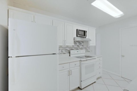 Casa en venta en Port Charlotte, Florida, 2 dormitorios, 83.33 m2 № 2201011 - foto 20