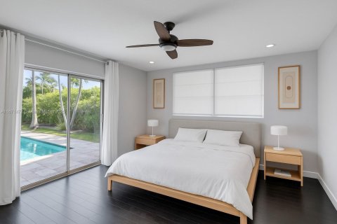 House in Coral Gables, Florida 4 bedrooms, 224.45 sq.m. № 1478001 - photo 7