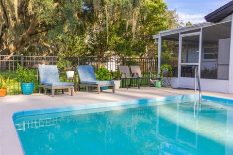 Villa ou maison à vendre à Thonotosassa, Floride: 5 chambres, 240.25 m2 № 2313476 - photo 2