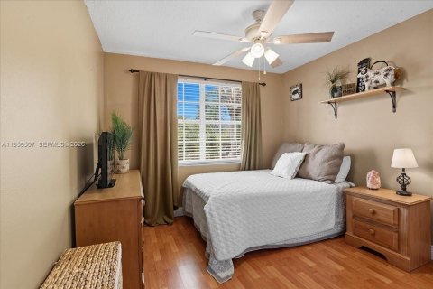 Купить виллу или дом в Купер-Сити, Флорида 4 спальни, 194.91м2, № 2011570 - фото 28