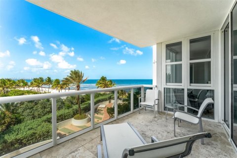 Condo in Sunny Isles Beach, Florida, 2 bedrooms  № 2088507 - photo 7