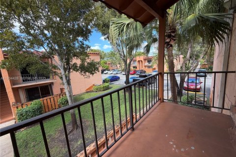 Снять в аренду квартиру в Майами-Лейкс, Флорида 2 спальни, 85.28м2, № 1992704 - фото 9