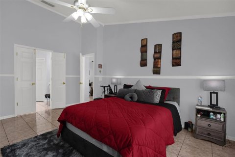 House in Orlando, Florida 4 bedrooms, 177.44 sq.m. № 2216154 - photo 21