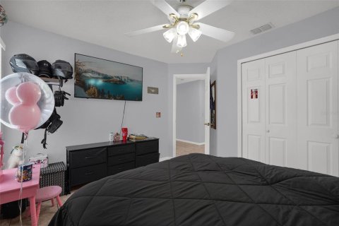 House in Orlando, Florida 4 bedrooms, 177.44 sq.m. № 2216154 - photo 19