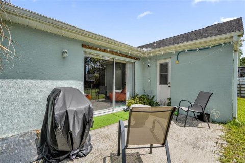 House in Orlando, Florida 4 bedrooms, 177.44 sq.m. № 2216154 - photo 27